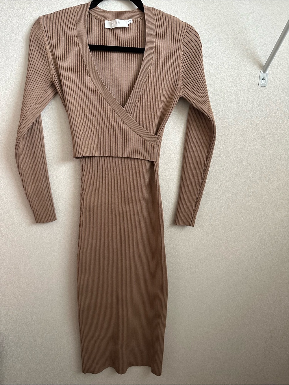 ASTR Ribbed Knit Long-Sleeve Midi Dress in Taupe